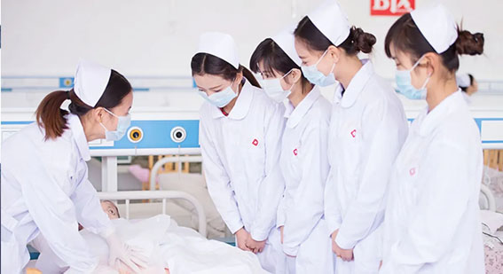 职业学校学什么专业比较好？这个4个专业比较吃香